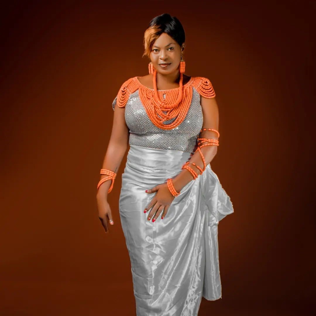 Wamenisindikiza by Sarah Magesa