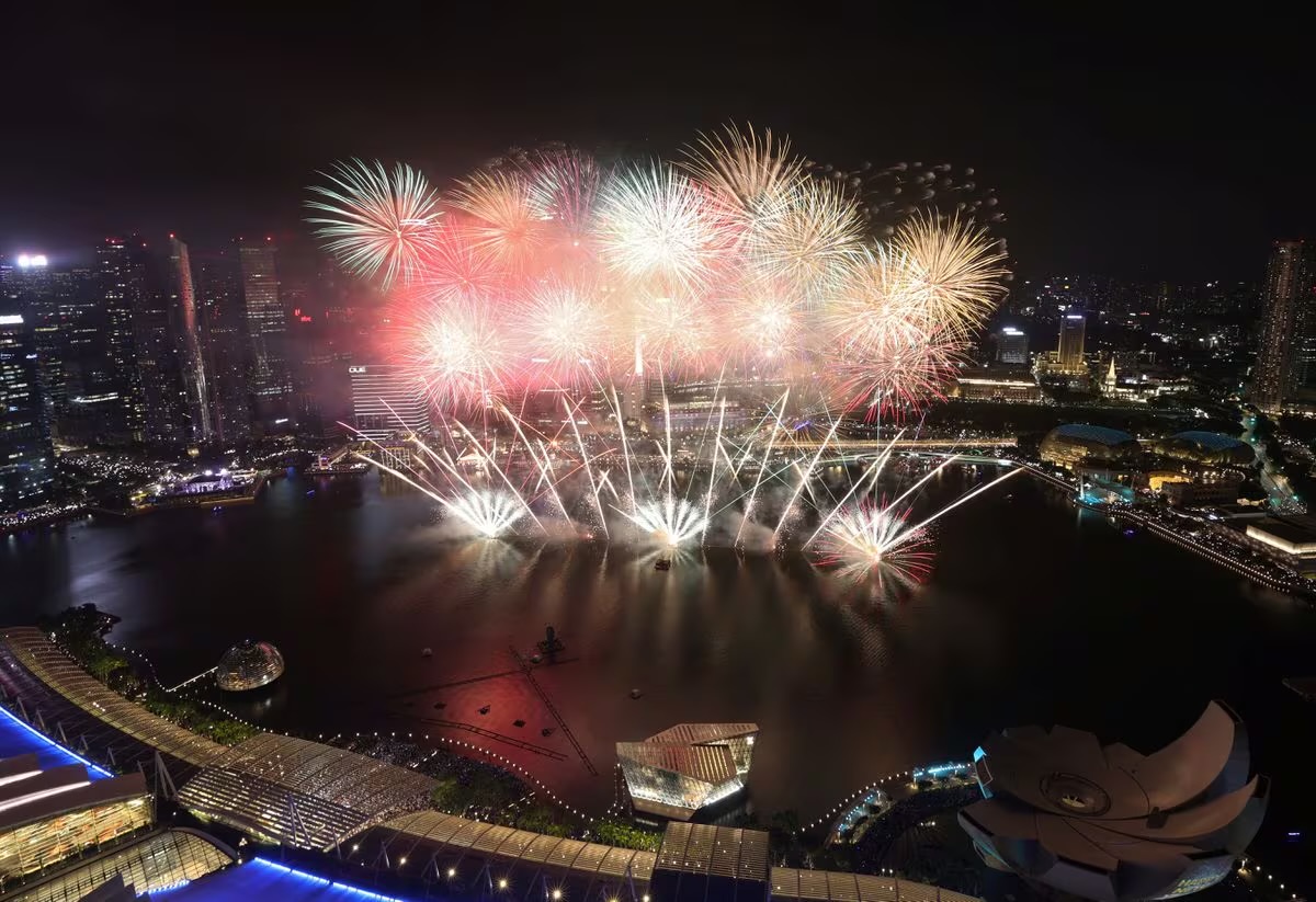 Singapore Marina Bay Fireworks 