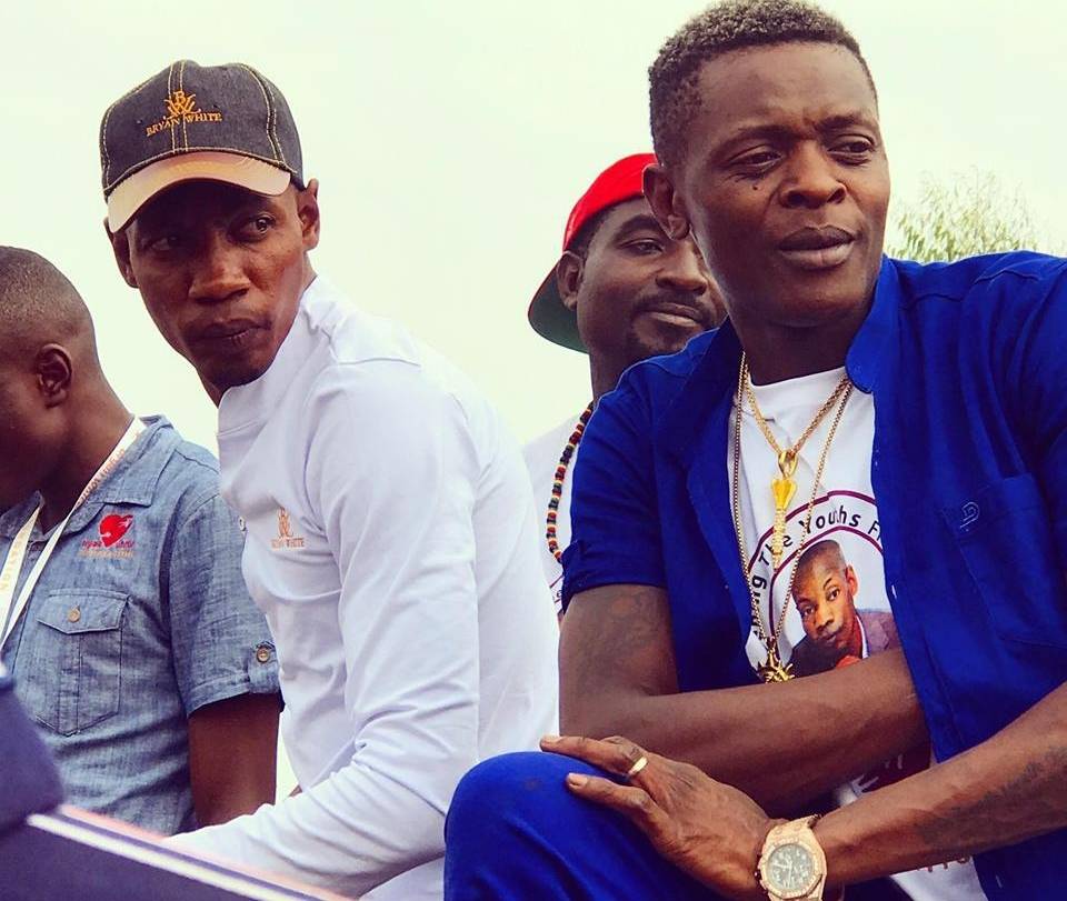 Chameleone is Not Too Poor to Start Pick Pocketing Me - White Bryan
