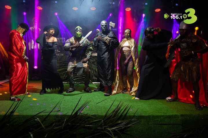 HALLOWEEN: Fans React as Ghosts, Vampires, Take Over NBS SNL