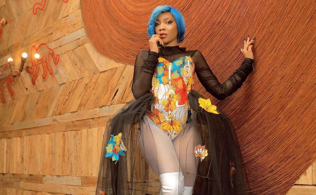 Tupaate hitmaker Pia Pounds Dresses Like A Clown As She  turned  25