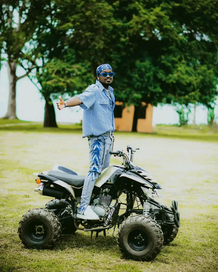 Ykee Benda signs with Nigerian record label Empire records