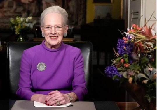 Danish queen annouces abdication.