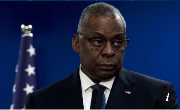 U.S Defence Secretary says he takes full responsibility for secret hospitalization.