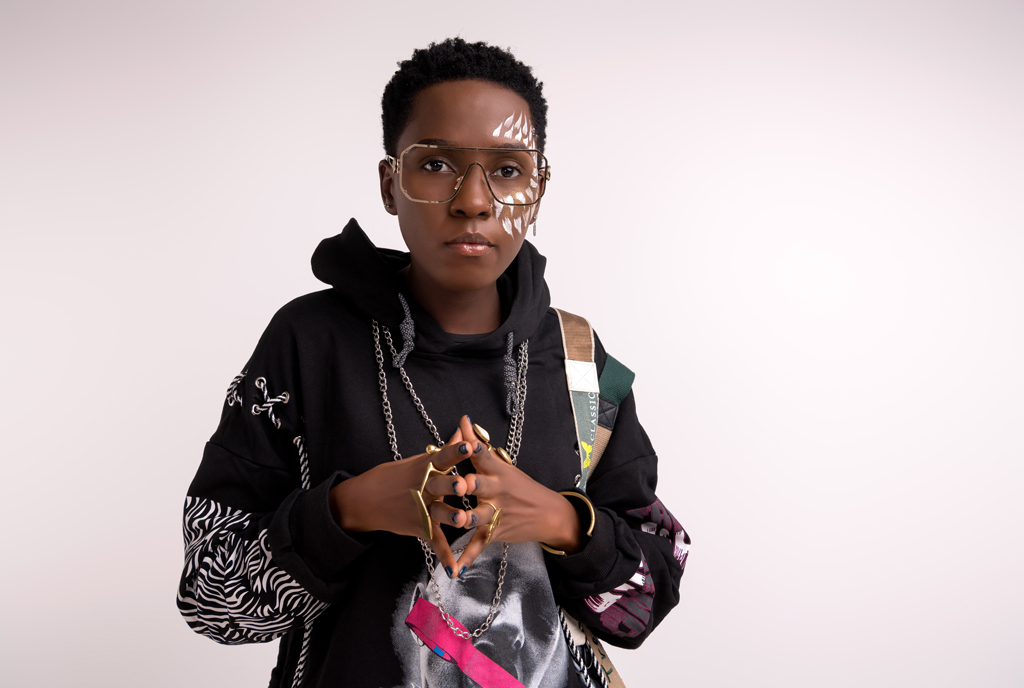 Azawi urges Alien Skin and Fik Gaza to make peace.