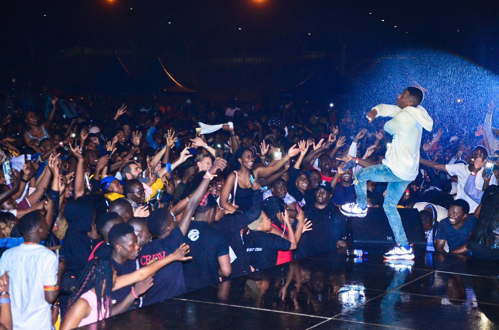 How VIP Members of Wizkid's Concert were Forced to Take Endless Showers.