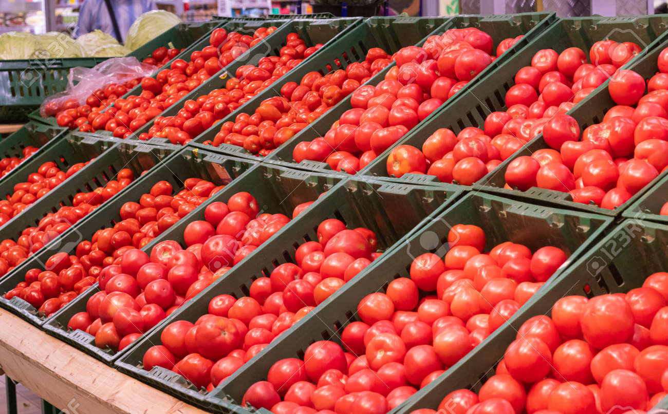 Utilizing Tomato Surge in Kenya:Insights for Ugandan Farmers