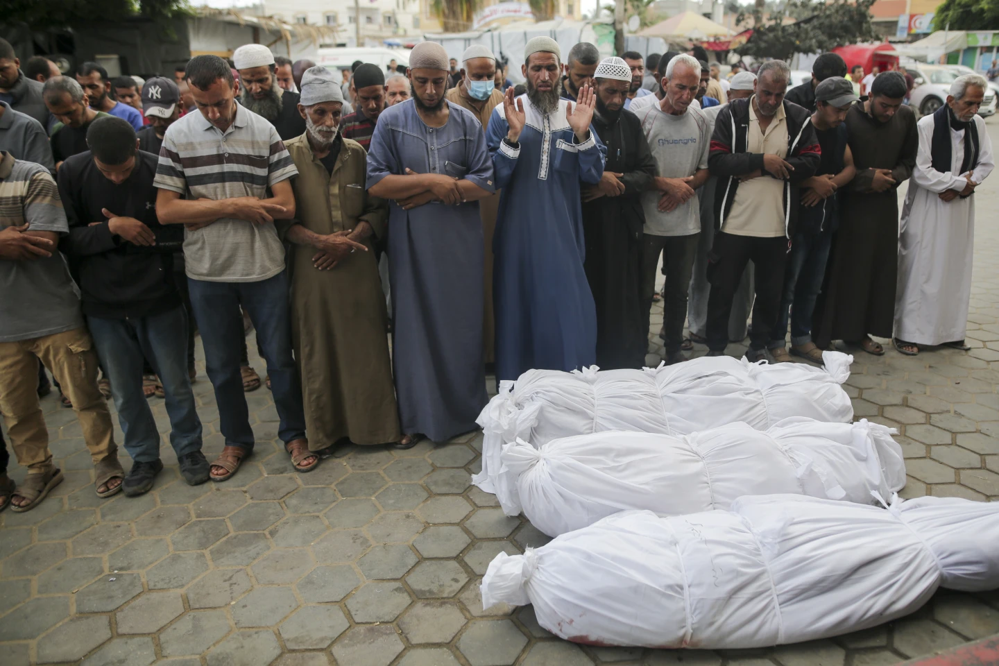 Israeli Airstrike in Southern Lebanon Kills Senior Hezbollah Commander Amid Escalating Border Tensions
